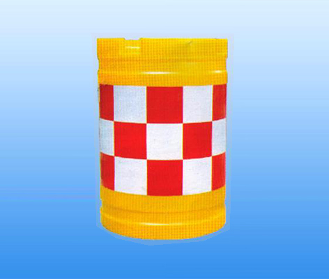 交通安全設(shè)施：防撞桶